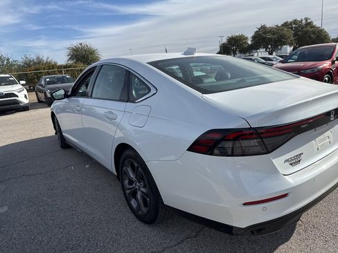 Used 2023 Honda Accord EX-L image 8