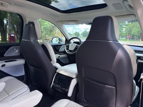 Used 2021 Lincoln Aviator Black Label w/ Dynamic Handling Package AWD/4WD image 32