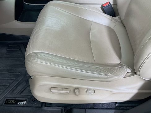 Used 2018 Honda Odyssey Elite image 19