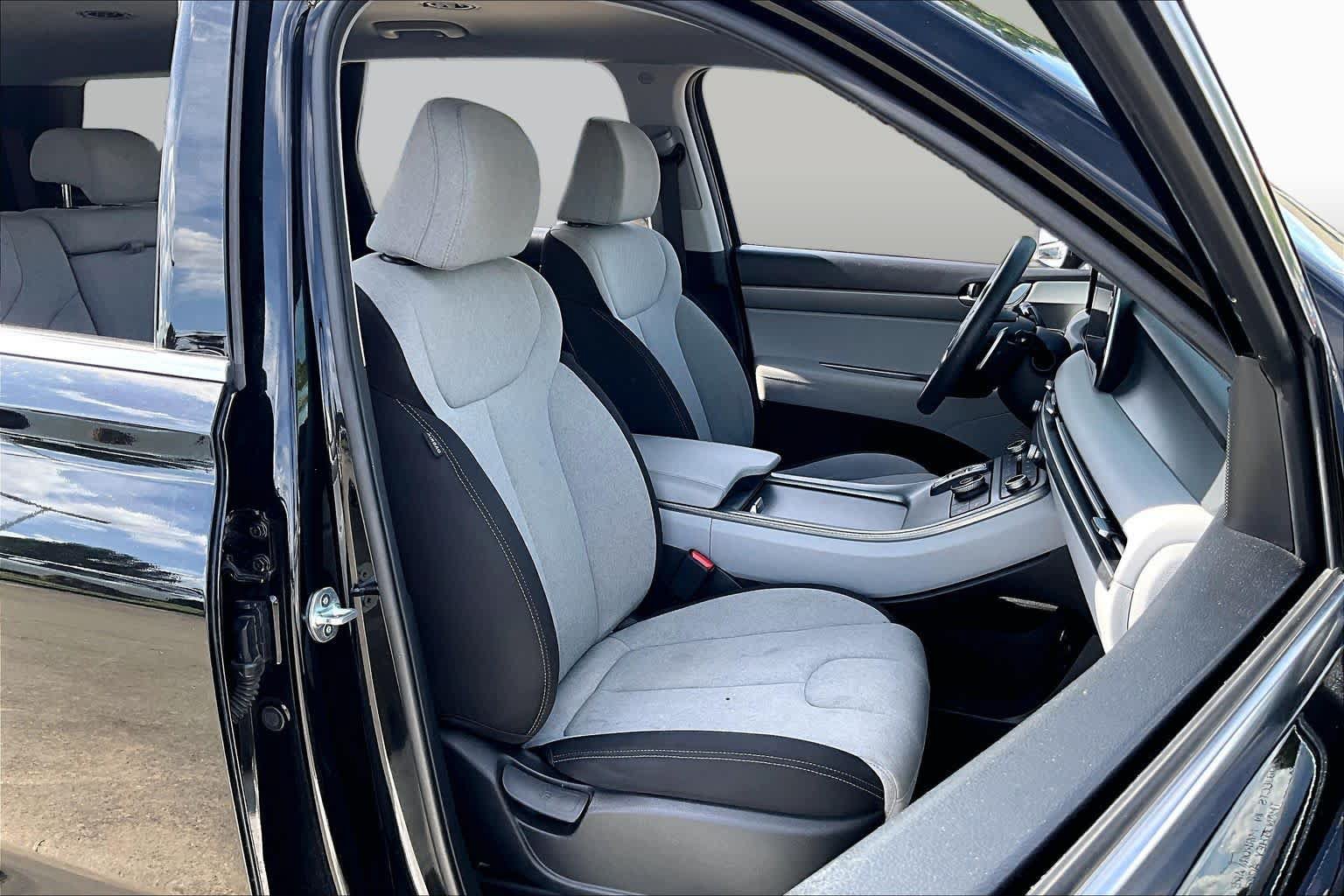 Used 2023 Hyundai Palisade SE FWD image 8