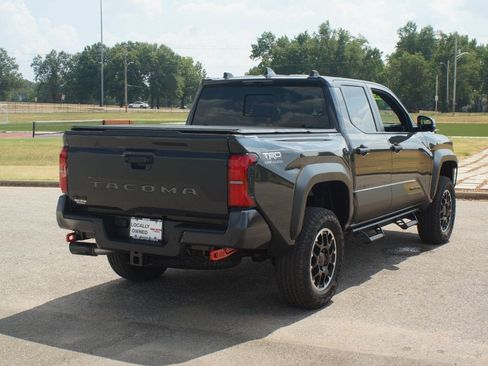 Used 2026 Toyota Tacoma TRD Off-Road w/ TRD Off Road Premium Package AWD/4WD image 20