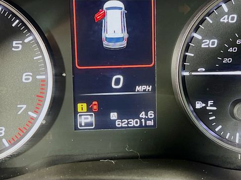 Used 2023 Subaru Ascent Premium w/ Convenience Package AWD/4WD image 11
