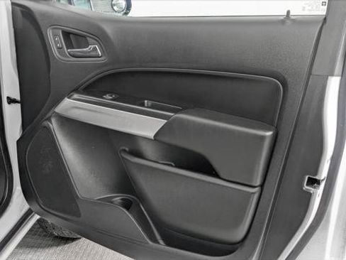 Used 2022 Chevrolet Colorado LT w/ Fleet Safety Package RWD image 14
