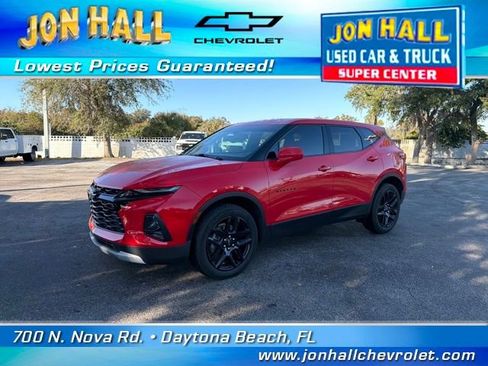 Certified 2022 Chevrolet Blazer LT w/ LPO, Black Accent Package image 2