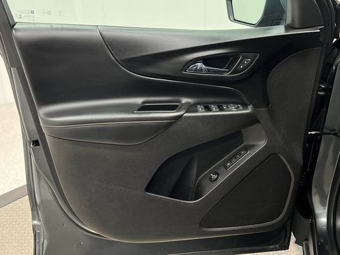 Used 2018 Chevrolet Equinox Premier AWD/4WD image 14