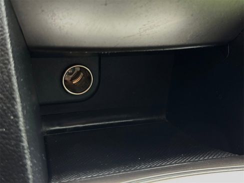 Used 2013 Subaru Outback 2.5i Limited w/ Moonroof Pkg image 37