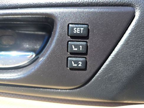 Used 2016 Subaru Outback 2.5i Limited AWD/4WD image 21