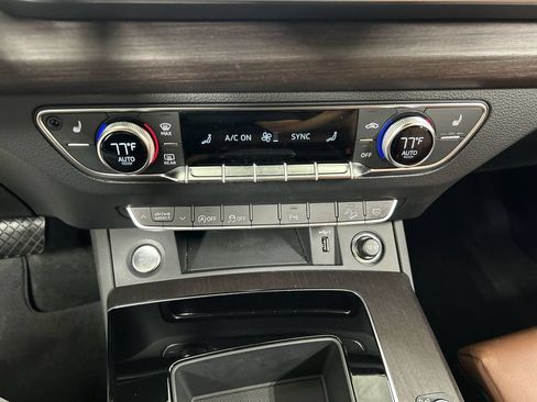 Certified 2024 Audi Q5 2.0T Premium AWD/4WD image 17