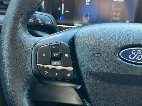 Certified 2025 Ford Maverick XL FWD image 19