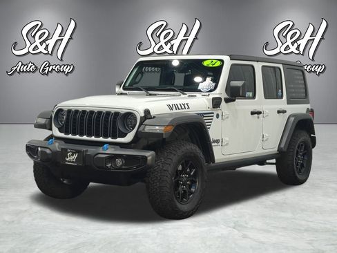 Used 2024 Jeep Wrangler Unlimited AWD/4WD image 16