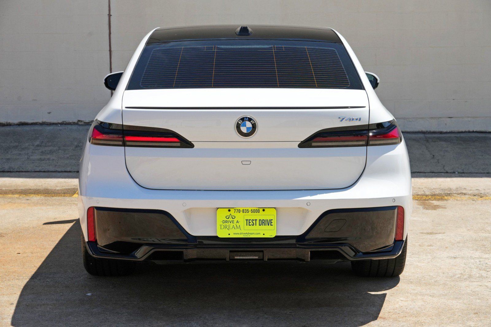 Used 2023 BMW 740i w/ Parking Assistance Package RWD image 57
