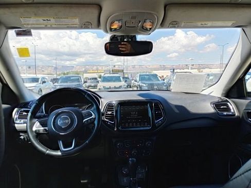 Used 2021 Jeep Compass Limited AWD/4WD image 12