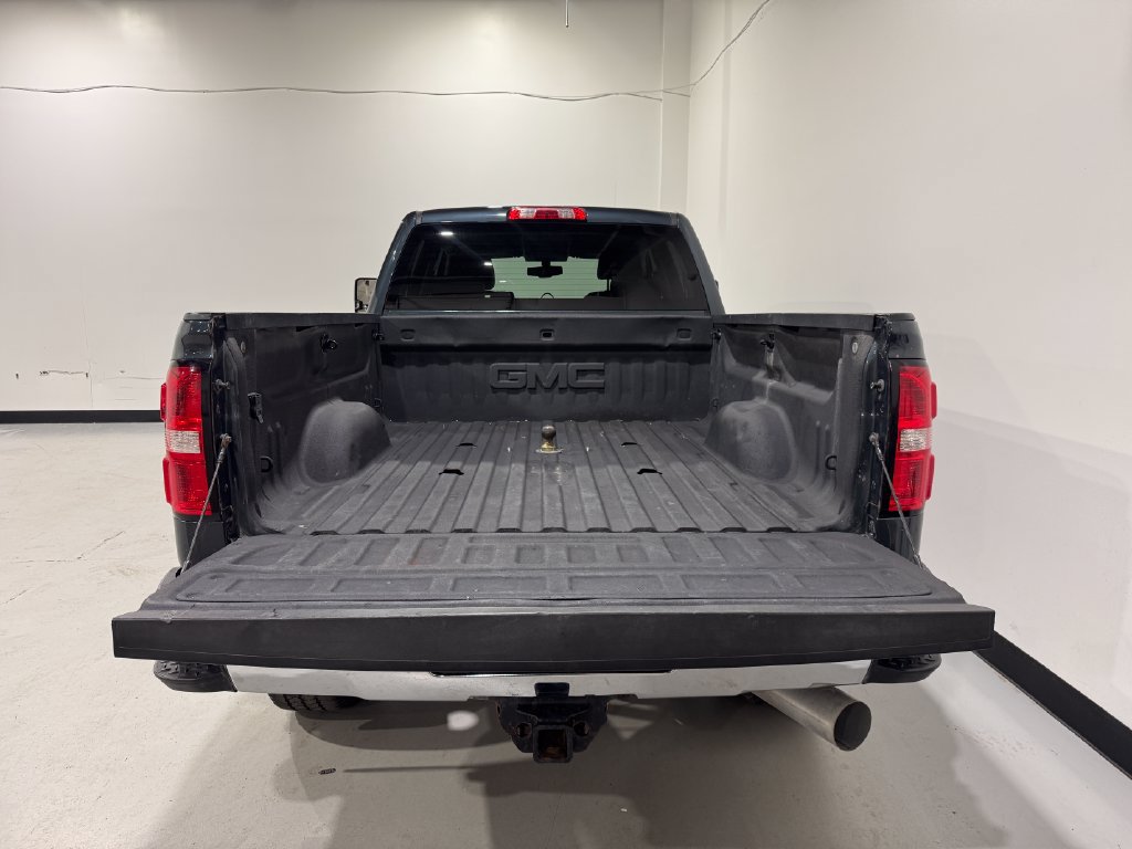 Used 2018 GMC Sierra 3500 SLE w/ SLE Preferred Package AWD/4WD image 26