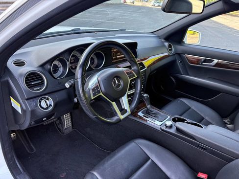 Used 2014 Mercedes-Benz C 300 4MATIC Sedan image 10