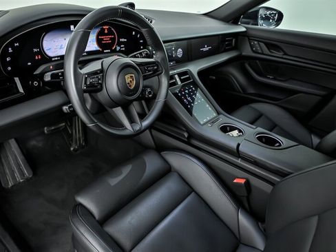 Used 2022 Porsche Taycan 4 Cross Turismo w/ Premium Package AWD/4WD image 20