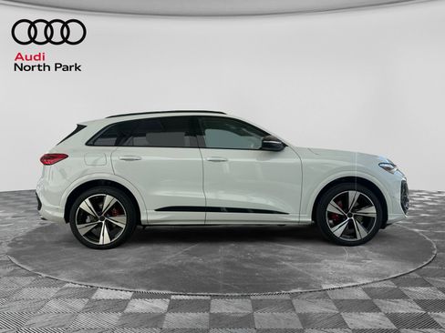Used 2025 Audi SQ5 Premium Plus AWD/4WD image 6