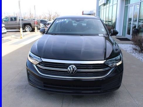 Used 2024 Volkswagen Jetta S FWD image 2