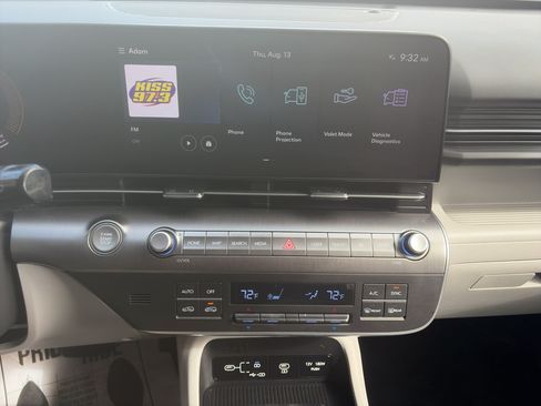 Used 2025 Hyundai Kona SEL FWD image 14