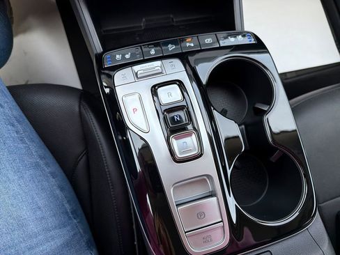 Certified 2022 Hyundai Tucson Limited w/ Winter Package image 24