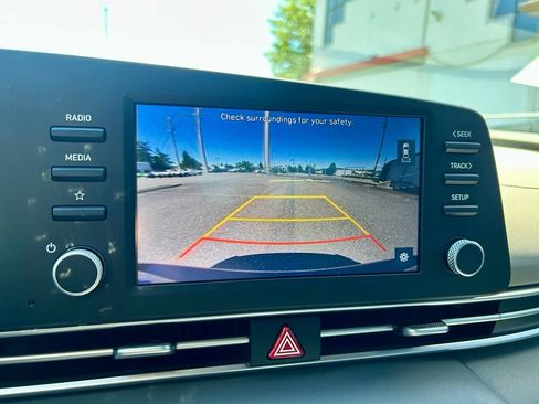 Used 2023 Hyundai Elantra SEL w/ Cargo Package FWD image 22