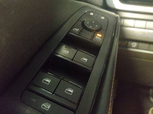 Used 2023 Nissan Rogue SV FWD image 27