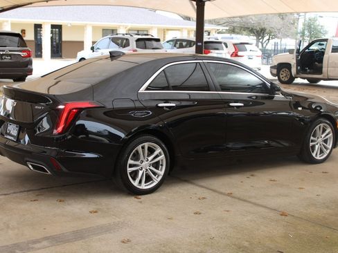 Used 2020 Cadillac CT4 Luxury w/ Sun And Sound Package image 12
