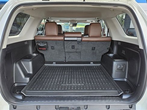 Used 2020 Toyota 4Runner Limited image 13