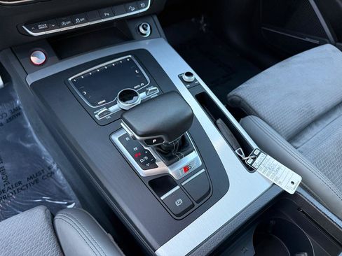 Used 2018 Audi SQ5 Prestige AWD/4WD image 21