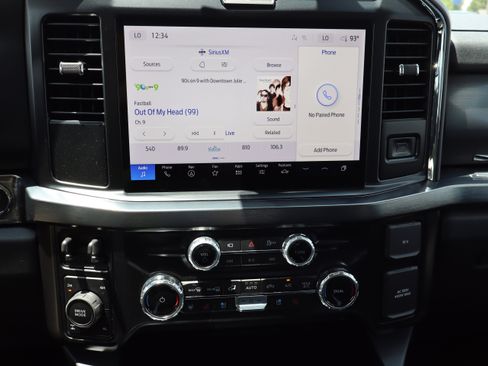 New 2025 Ford F350 Lariat w/ Black Appearance Package image 17