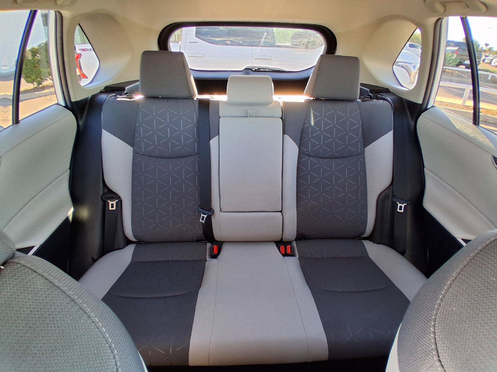 Used 2021 Toyota RAV4 XLE w/ Convenience Package AWD/4WD image 33