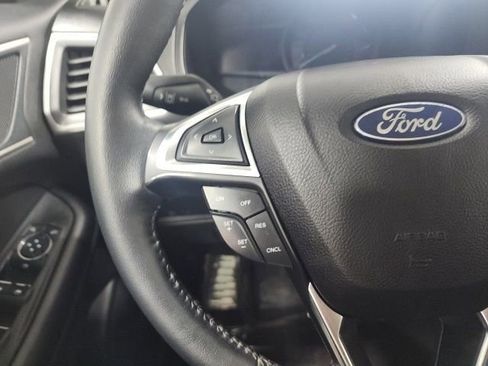 Used 2022 Ford Edge SEL AWD/4WD image 23