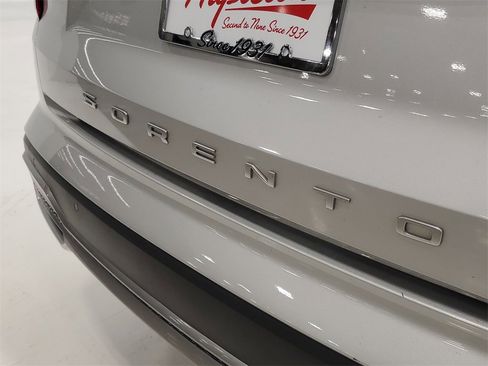 Used 2022 Kia Sorento SX Prestige w/ Panoramic Sunroof Package image 7