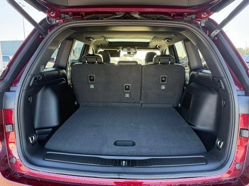 New 2026 Jeep Grand Cherokee Limited w/ Limited Altitude Package RWD image 23