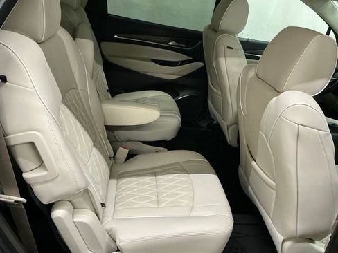 Used 2023 Buick Enclave Avenir w/ Avenir Technology Package image 19