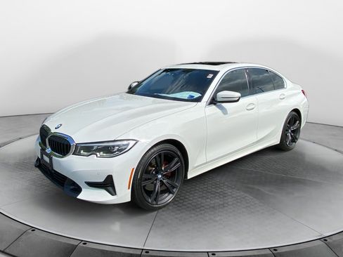 Used 2020 BMW 330i xDrive Sedan w/ Convenience Package AWD/4WD image 3