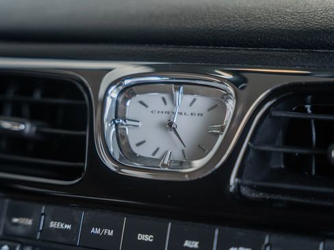 Used 2014 Chrysler 200 LX FWD image 16