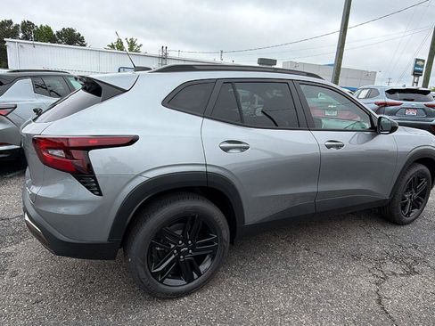 New 2026 Chevrolet Trax ACTIV FWD image 5