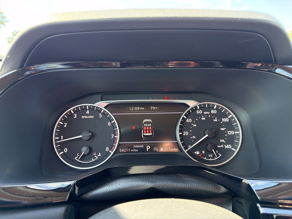 Used 2025 Nissan Pathfinder SV FWD image 21