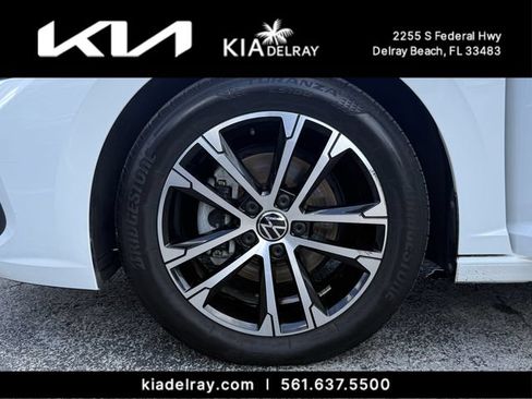 Used 2023 Volkswagen Jetta Sport FWD image 31