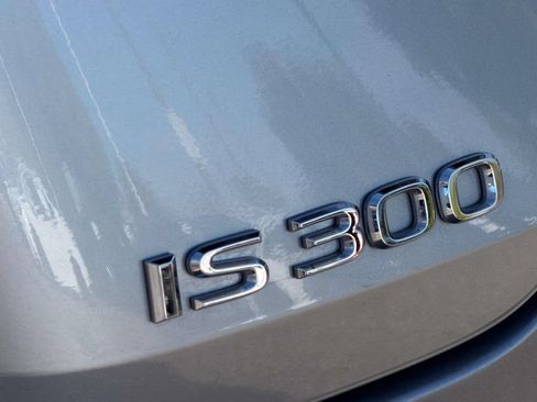 Used 2024 Lexus IS 300 F Sport RWD image 7