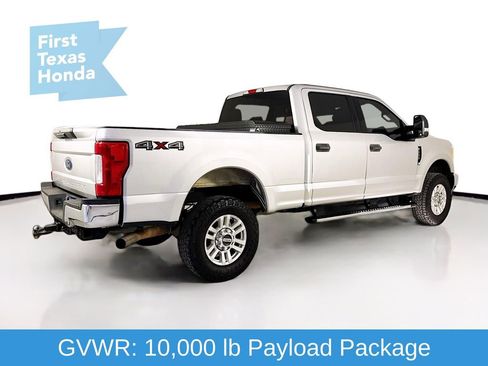 Used 2017 Ford F250 XLT AWD/4WD image 7