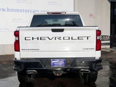 Used 2020 Chevrolet Silverado 1500 Custom Trail Boss w/ Custom Convenience Package AWD/4WD image 6