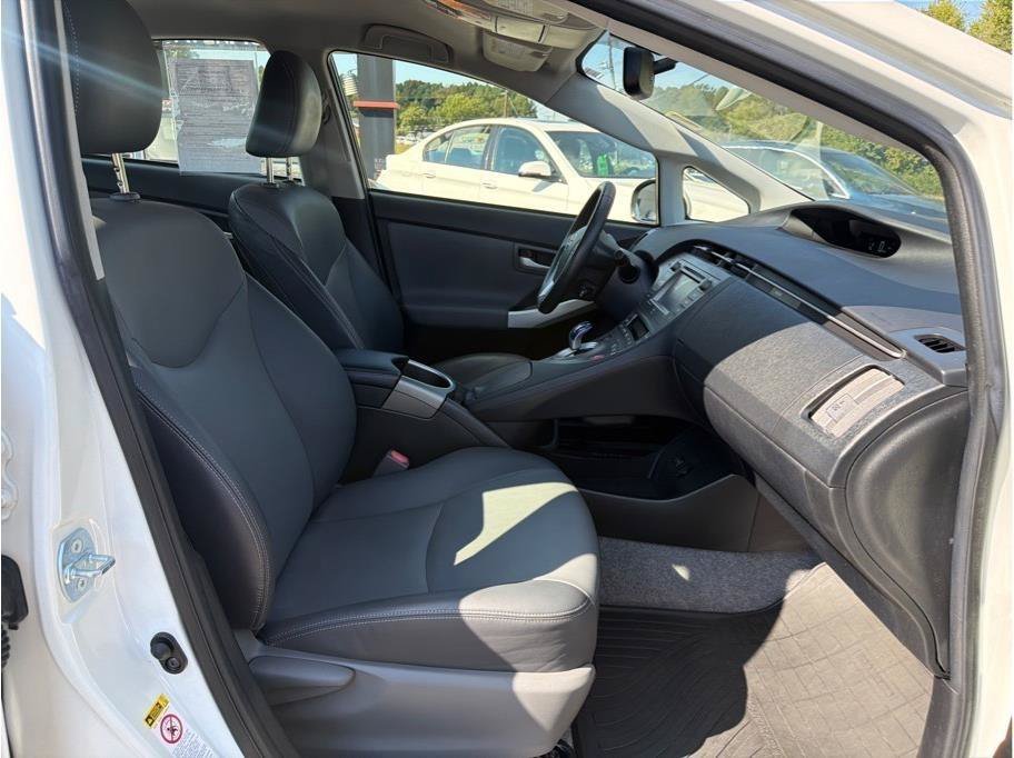 Used 2014 Toyota Prius Four FWD image 12