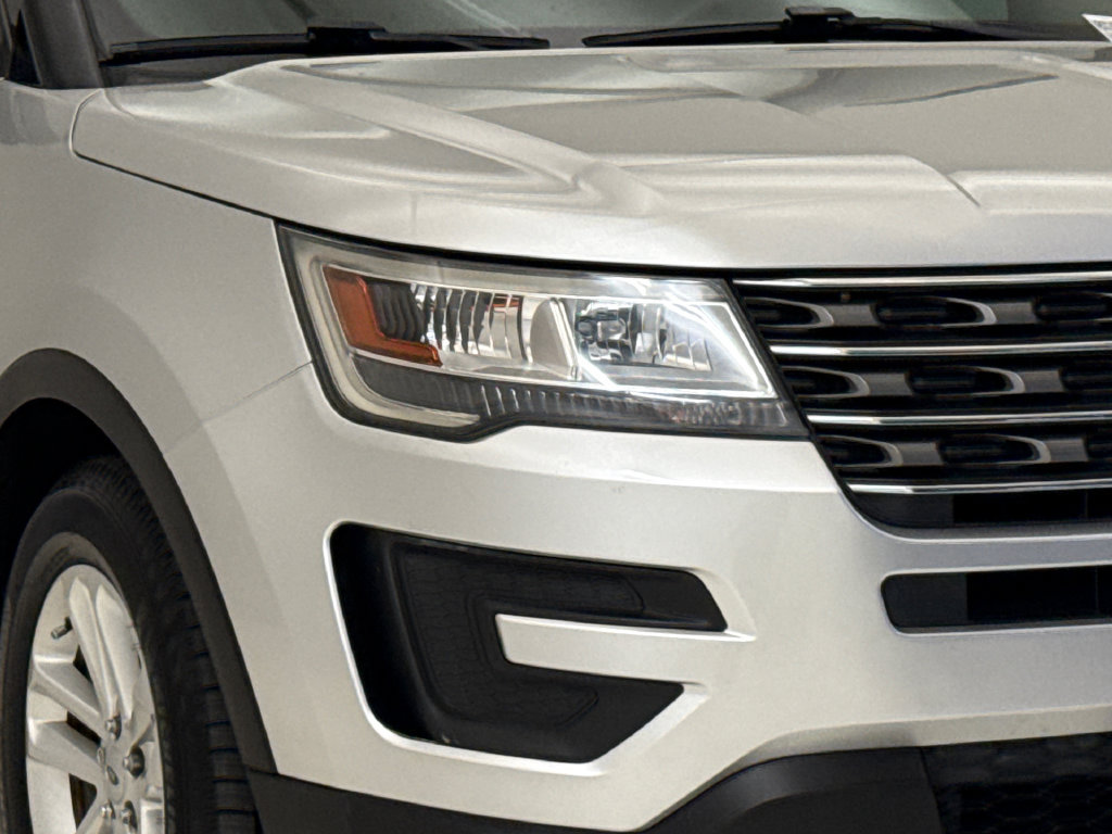 Used 2017 Ford Explorer FWD image 5
