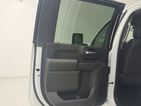 Used 2017 Chevrolet Express 3500 Extended RWD image 15