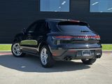 Certified 2024 Porsche Macan image 3
