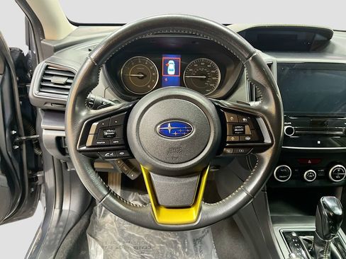 Used 2022 Subaru Crosstrek 2.5i Sport w/ Moonroof Package AWD/4WD image 11