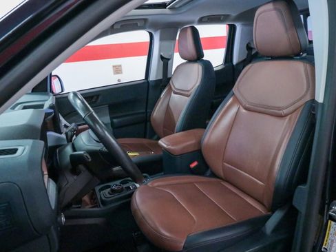 Used 2022 Ford Maverick Lariat w/ Lariat Luxury Package image 11