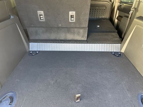 Used 2024 Ford Bronco Badlands image 16