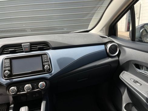 Used 2025 Nissan Versa SV image 30